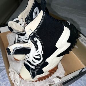 Converse Run Star Motion